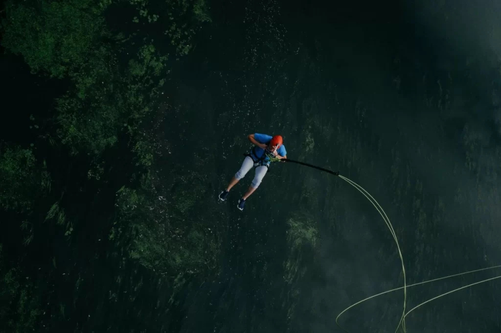 bungee-jump