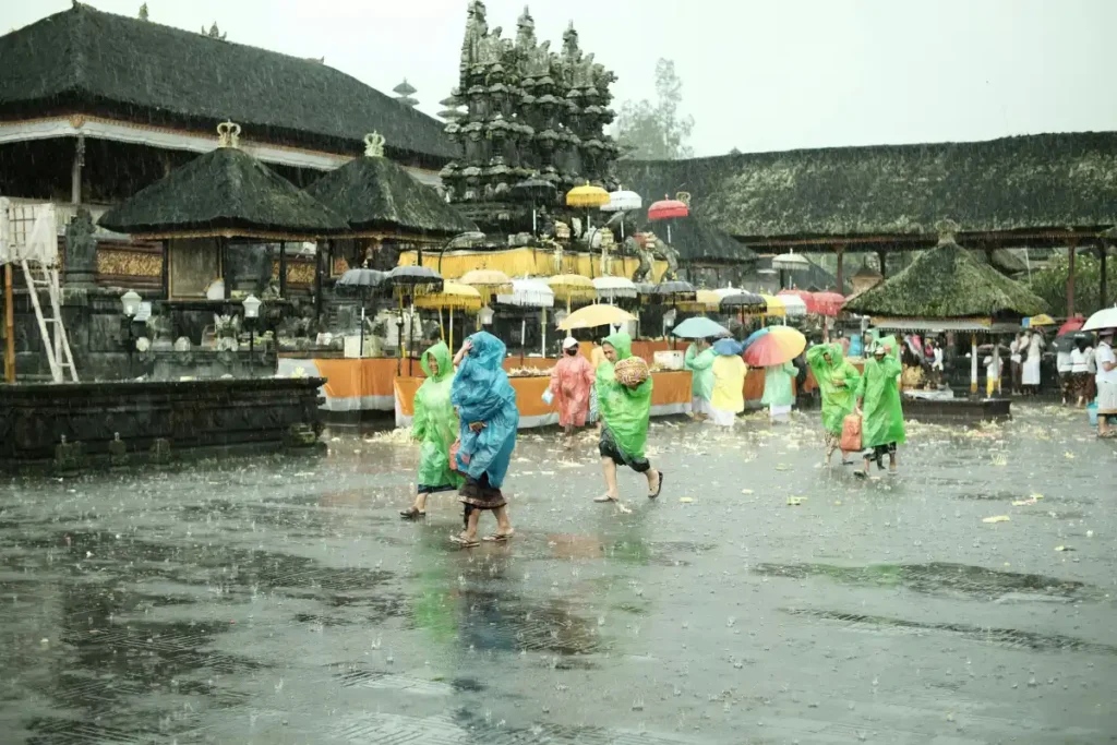 bali-when-its-raining