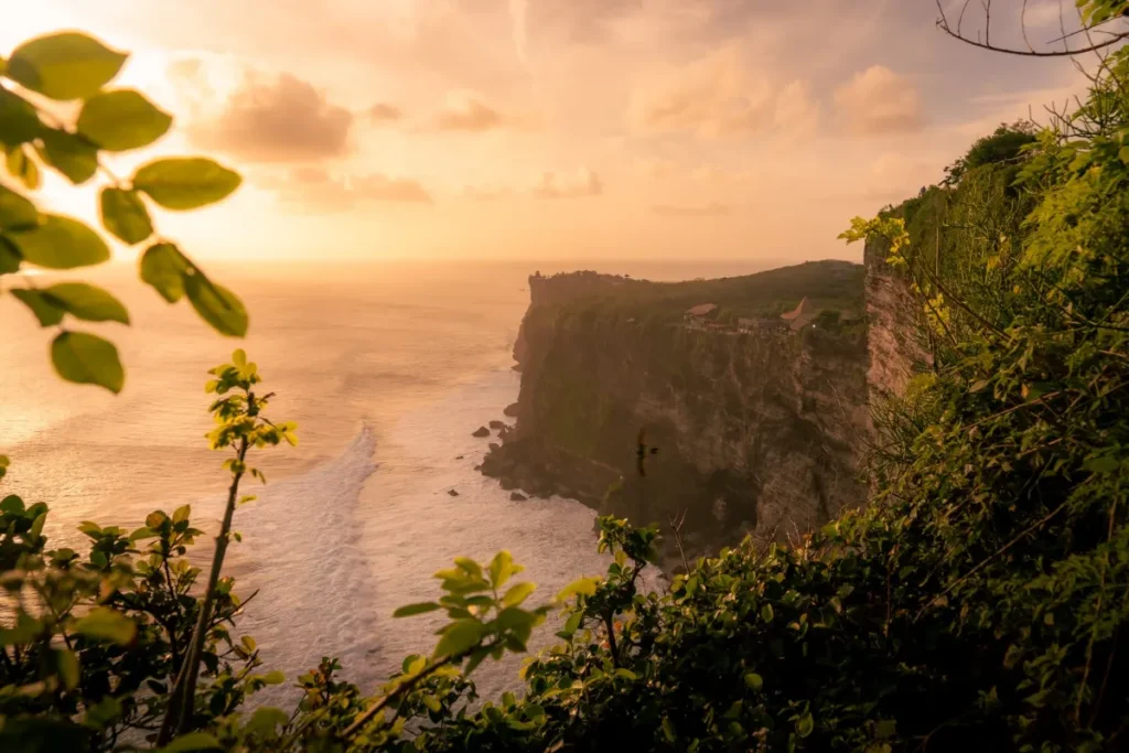 Karang-Boma-Cliff-Bali-Uluwatu